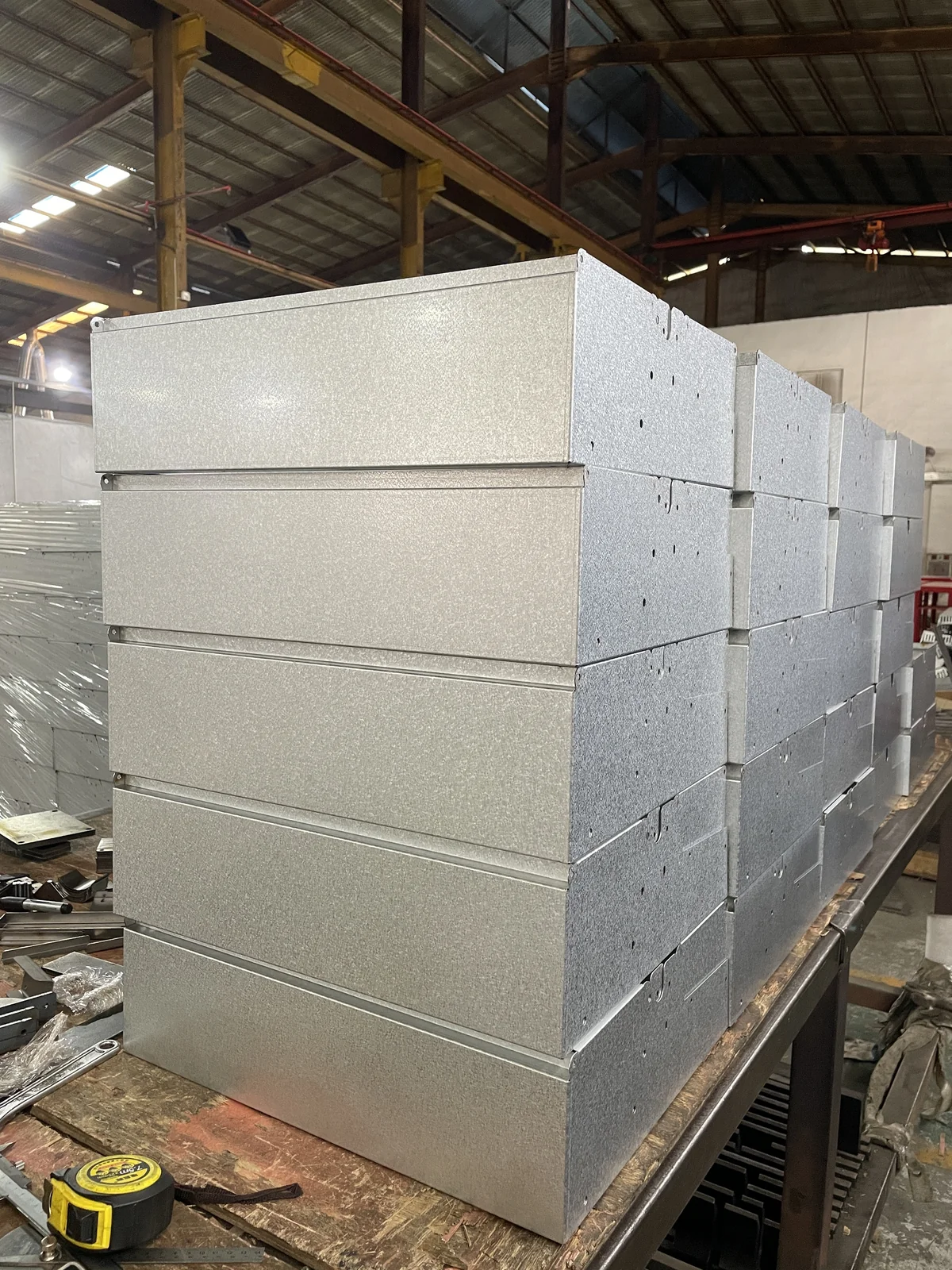 Batch delivery of equipment cabinets