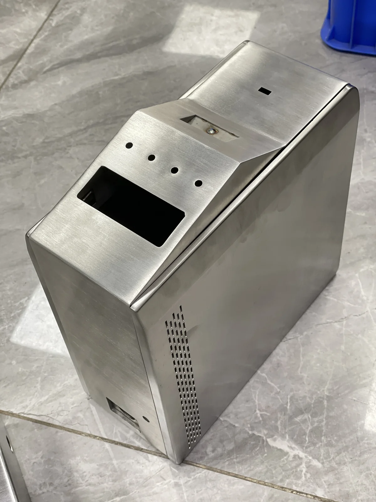 Custom electrical cabinet and equipment enclosure